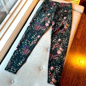 Beyond Yoga Printed High Waisted MIDI Leggings